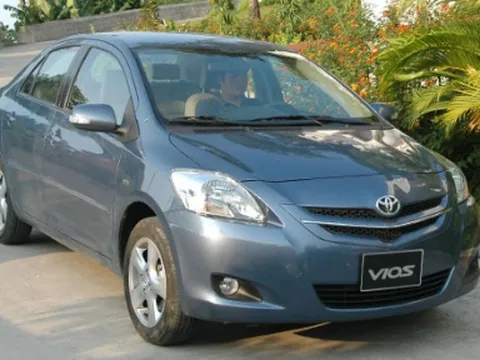 Toyota Việt Nam thu hồi 72 xe Camry, Corolla và Vios